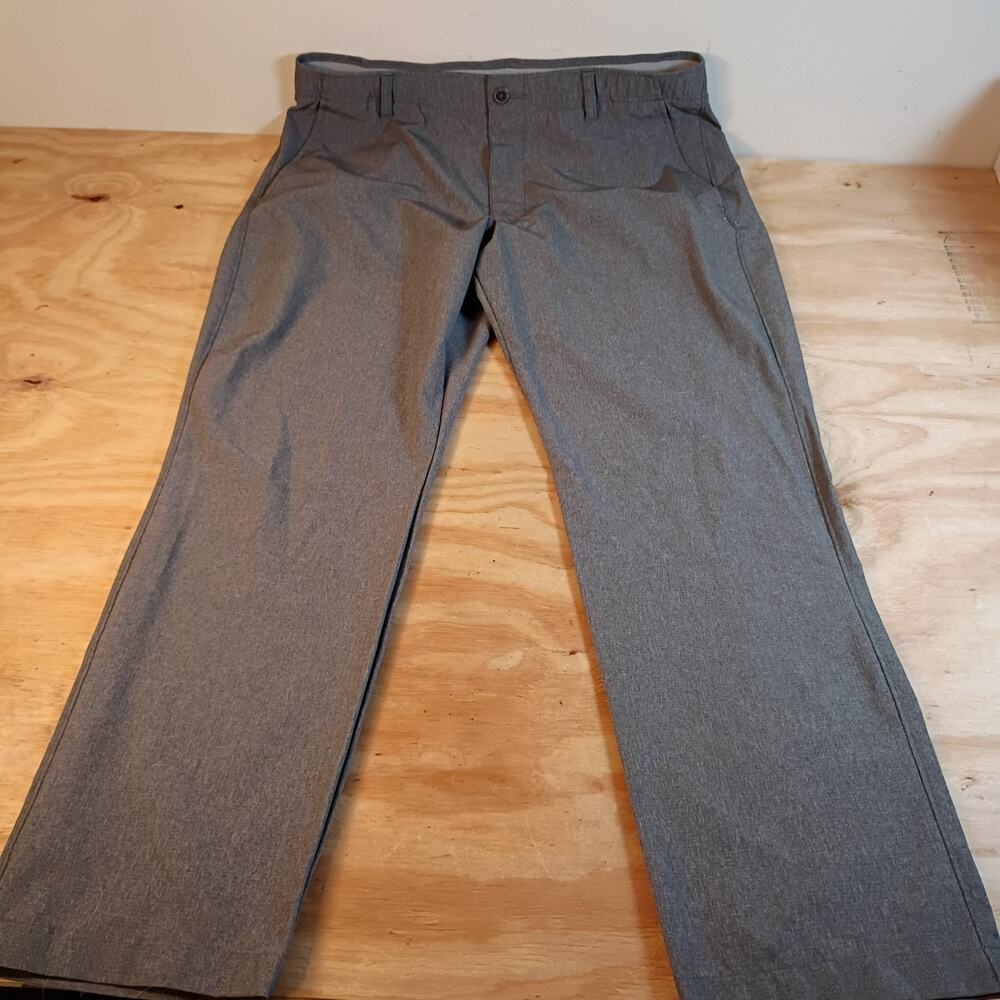 Under Armour Men's Golf Pants Gray Size 36x30 Flat Front 100% Polyester